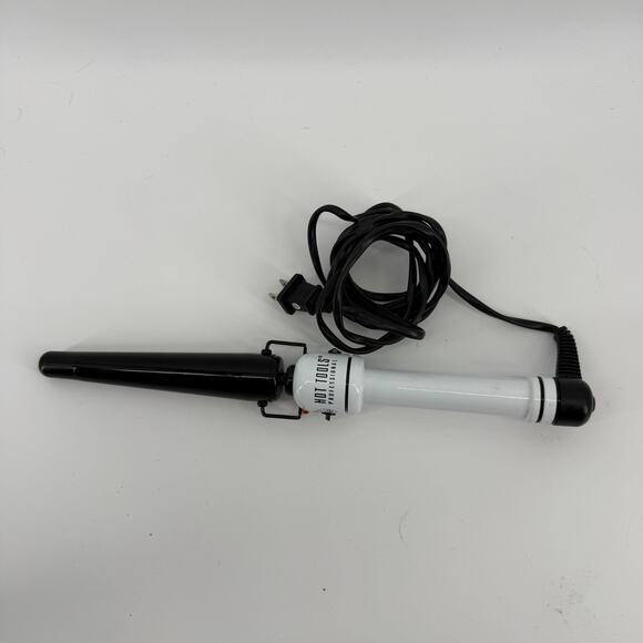 Hot Tools Pro Artist Nano Ceramic Tapered Curling Wand HTBW1852 120VAC 60HZ - Picture 1 of 9